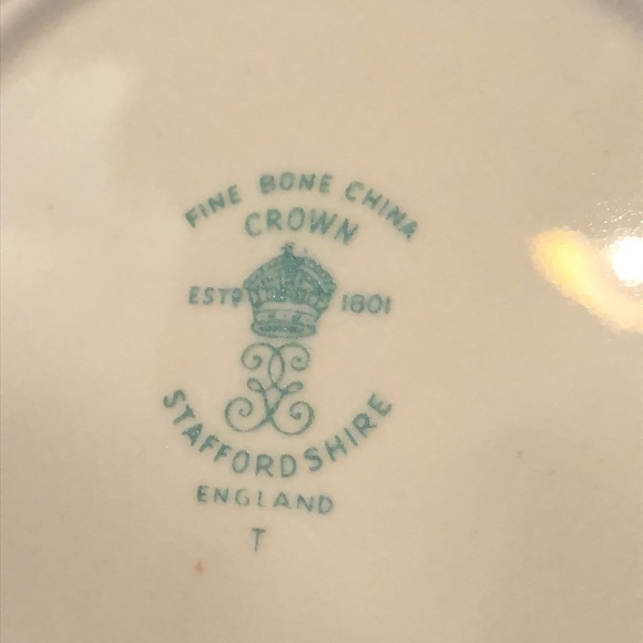 🏴󠁧󠁢󠁥󠁮󠁧󠁿 Crown Staffordshire Tea Cup & Saucer fine bone china set - Picture 3 of 9